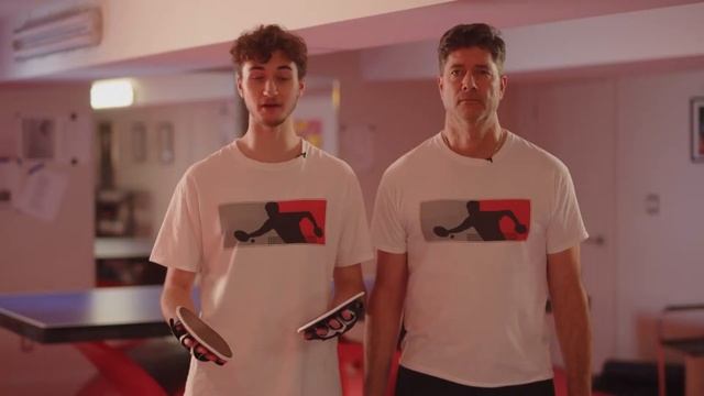 2 PONG Single Play The Ultimate Hand Eye Athletic Game. www.play2pong.com смотреть онлайн