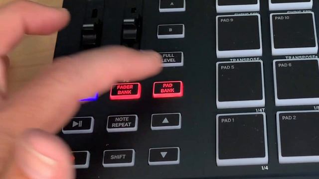 Donner STARRYPAD MIDI Drum Machine Beat Maker Review смотреть онлайн