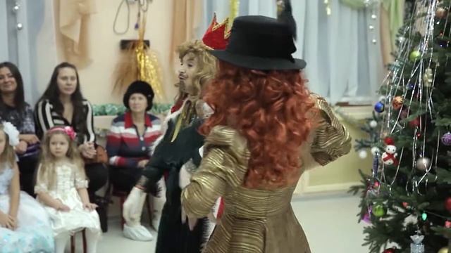 Новогодний утренник. Детский сад Росинка 2013 \New Year 2013 Rosinka смотреть онлайн