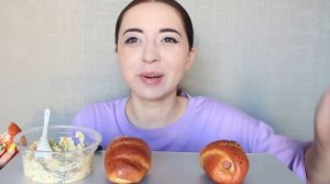 СОСИСКИ В ТЕСТЕ И ОЛИВЬЕ / MUKBANG asmr / Ayka Emilly
