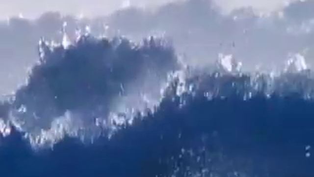L'AMOUR EST BLEU. смотреть онлайн