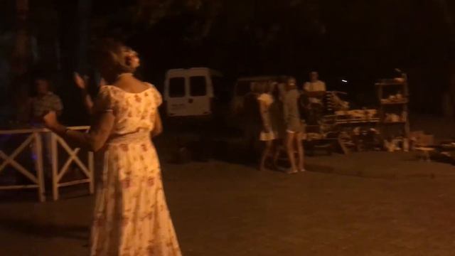 ЛЕТО КОНЧИТСЯ  поёт Сергей Быстров