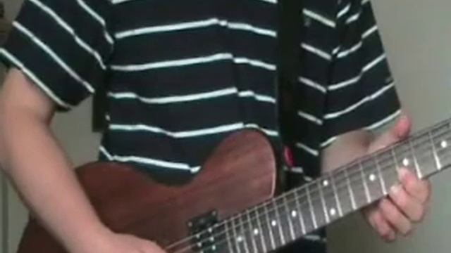 Ananas_en_conserve playing along to pretty fly for a white guy смотреть онлайн