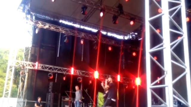 Каспийский груз и Гансэлло"Ты меня не лечи" live @ Atlas Weekend 2016 смотреть онлайн