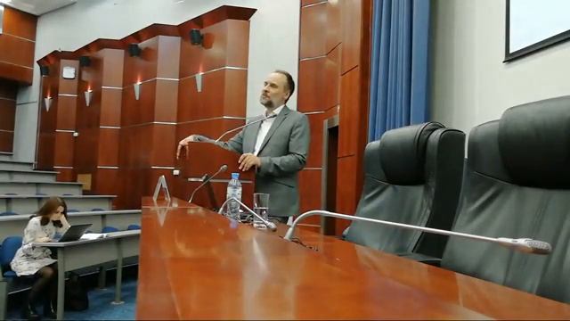 Лекция "Особенности профессии эколога-международника смотреть онлайн