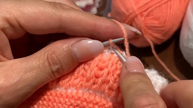 Как связать пинетки малышу , спицами. смотреть онлайн