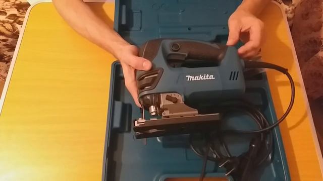 Лобзик MAKITA 4350 FCT - обзор своими словами, пробный пуск смотреть онлайн