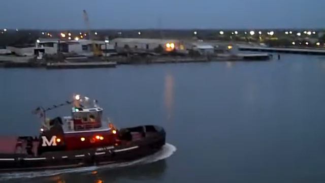 Tugboat James A. Moran in Savannah River смотреть онлайн