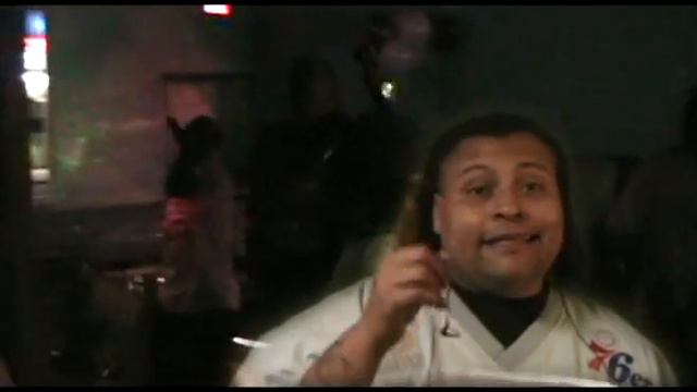 ADDRESS N THA STREET MAC ILL PROJECT GIVE IT 2 MY FANz смотреть онлайн