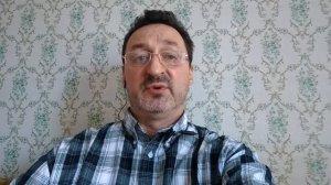 Ребенок грызет рукава футболки | Ответы психолога