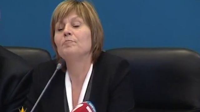 Министърка на Орешарски се излага тотално смотреть онлайн