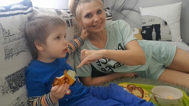 Family Fun ? Super Yummy Pancakes ? Or Another Tale About Little Greedy Man ? смотреть онлайн
