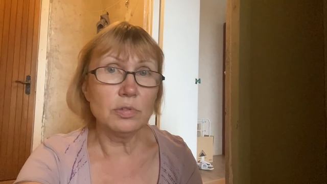 #1209 Хрупкая девушка за час снесла нишу в коридоре смотреть онлайн