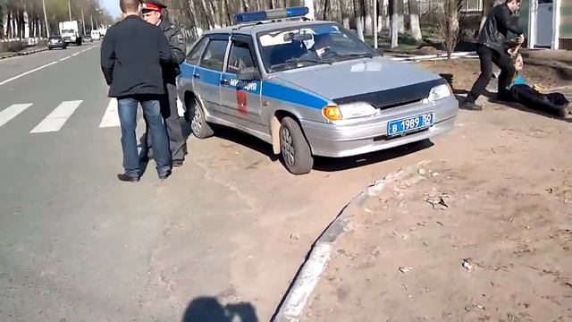 Эта девка не просто пьяная! Она вообще с приветом! смотреть онлайн