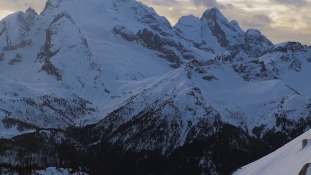 DOLOMITI SKI AREA - "INTRO" The XX - смотреть онлайн
