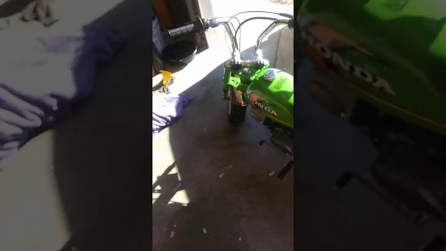 1975 Honda Z50 (125cc) Oil Change On The Little Mean Green Machine.