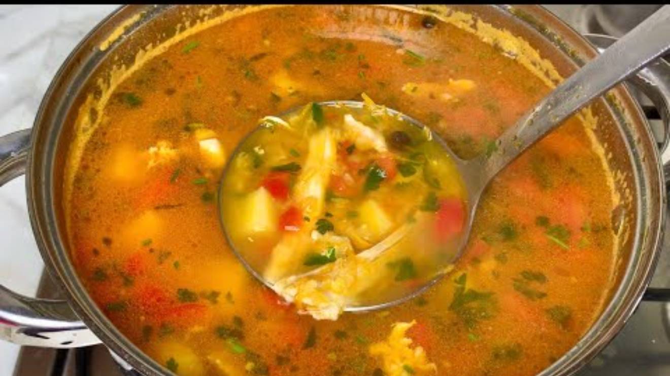 Самый Вкусный Суп с Секретным ингредиентом! Одной тарелки всегда мало! смотреть онлайн