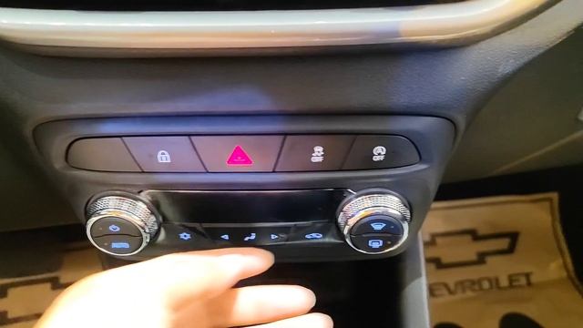 First Look Chevrolet tracker 2023 - 1.0L SUV 5 Seat | Interior and Exterior смотреть онлайн