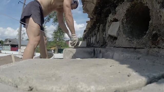 Кладка кирпича. 25 07 2022г.