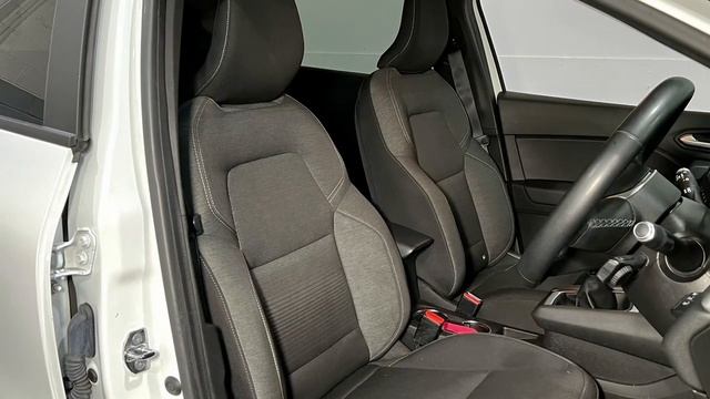 "2021 Renault Captur 1.3 TCe Iconic Review - Loaded with Features!" смотреть онлайн