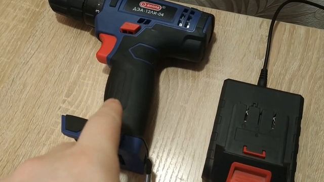 Как правильно заряжать шуруповерт? Сколько длится зарядка? смотреть онлайн
