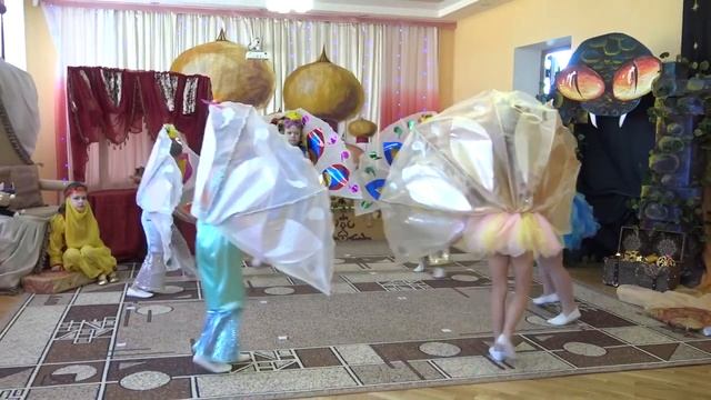 Театральная постановка _Аладдин и волшебная лампа_. МБДОУ Аннинский д_с ОРВ _Росток_.mp4 смотреть онлайн