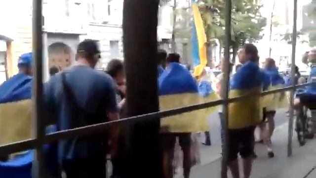 Харьков, Сумская, 24.05.2014. Украшаем город!!! смотреть онлайн