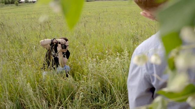 БЭКСТЕЙДЖ ФОТОСЕССИИ на природе, с лошадьми и красивым вечерним декором смотреть онлайн