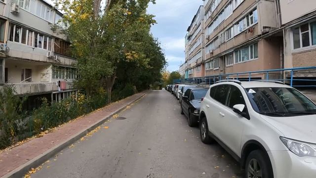 Бабье ЛЕТО в Ялте. 20 градусов ТЕПЛА в конце ОКТЯБРЯ. Улица Украинская