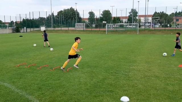 Soccer Circuit Training ? Exercises to Improve Speed, Agility & Technique ⚽️ U7-U8-U9 смотреть онлайн