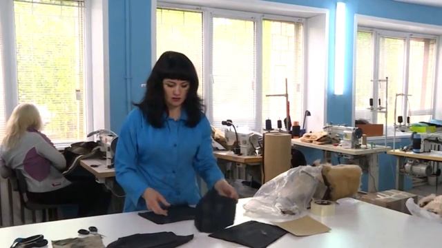 Как шьют изделия из овчины? Бекеша, полушубок, жилет меховой смотреть онлайн