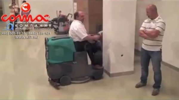 Поломоечный райдер Comac Innova 55B - поломойка с сиденьем оператора