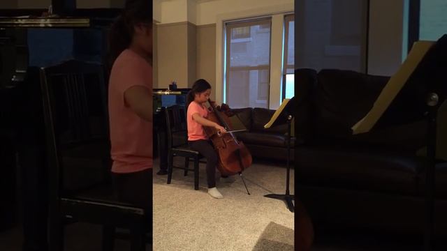 Caitlin Jhin: Vivaldi Cello Sonata in E Minor 2nd Mov. смотреть онлайн