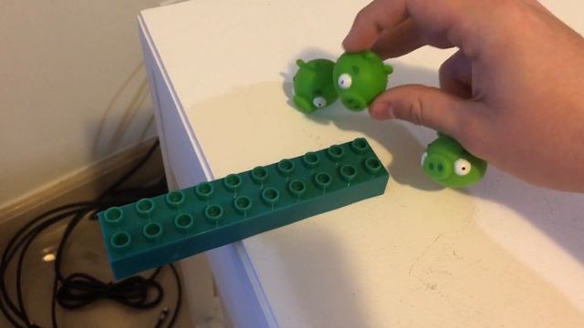 Piggy Tales Remastered: Pigs At Work: Mind The Gap смотреть онлайн