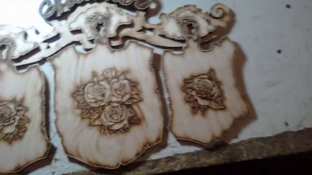 Кухонный набор.Do-it-yourself kitchen utensils made of wood. Burning roses. смотреть онлайн