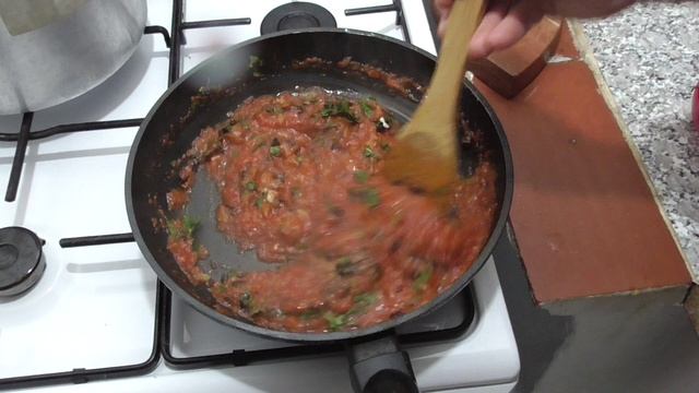 Просто и дешево, быстро и очень вкусно. Рис по кубински. Кухня Испании. смотреть онлайн