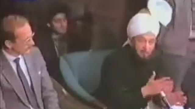 English Q & A Session (01/09/1986) 6/6 A смотреть онлайн