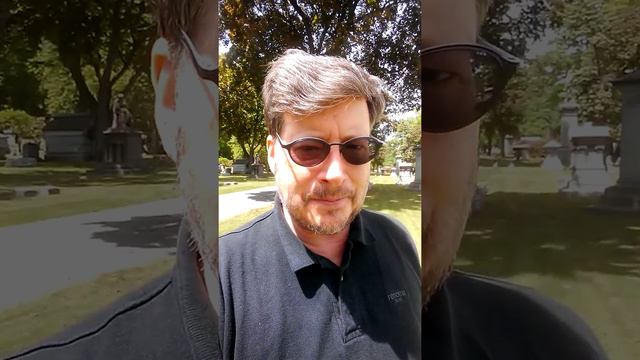 Garrett Hobart's tomb...The man who made Theodore Roosevelt President. смотреть онлайн