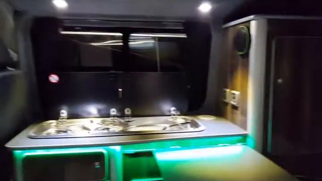 CLR prestige VW T5 Camper 2 Tone Viper Green 4 Berth 2013 смотреть онлайн