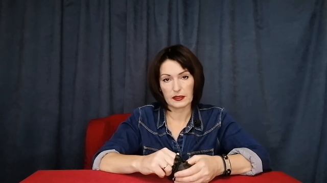 "Когда они оставят нас в покое?" - гадание на рунах смотреть онлайн