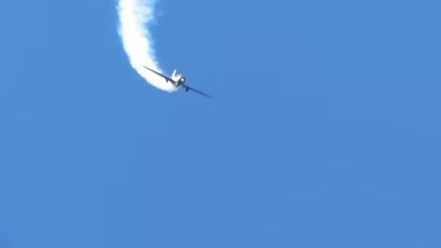 ЯК52 на "Гидроплане 2015"_1 смотреть онлайн