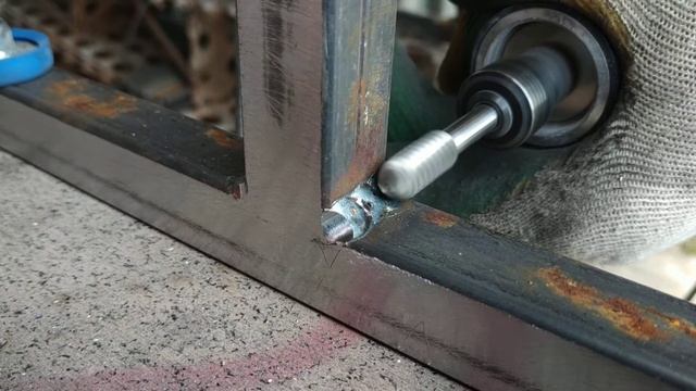 твердосплавная борфреза. как зачистить угловой сварочный шов. смотреть онлайн