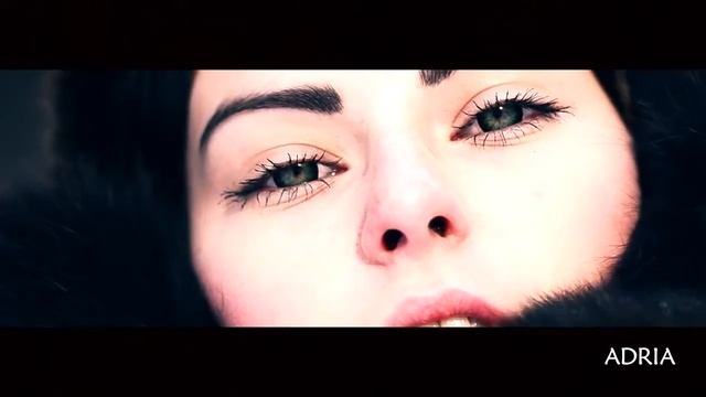 Glamorous Green цветные линзы Adria, видео в линзах смотреть онлайн