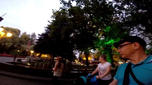 EUROPA PARK Вечерняя прогулка по Европа парку смотреть онлайн