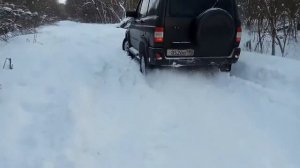 Уаз патриот по глубокому снегу сток