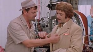 Меня терзают смутные сомнения... СССР. Крылатые фразы Иван Васильевич меняет профессию