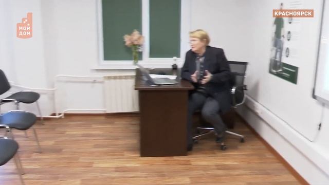 Вынуть вставную челюсть, помыть уши - в Красноярске учат ухаживать за парализованными смотреть онлайн