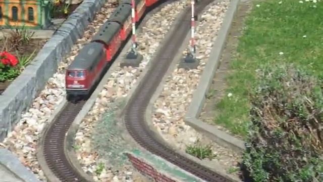 Hobby Model Railway in garden. Berlin Pankow. смотреть онлайн