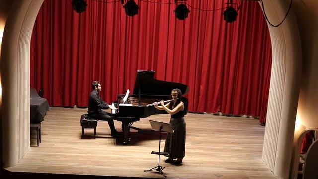 Henri Dutilleux Sonatina смотреть онлайн