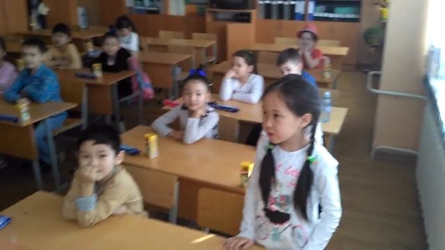 Бейсенбай Жулдыз день рождения 13 апреля 2018 1"Г' 16 школа, Алматы.(3) смотреть онлайн